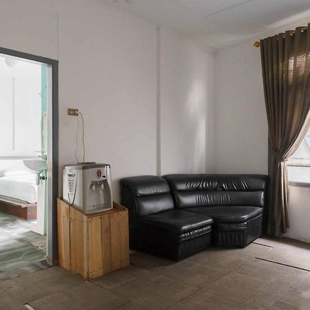 Urbanview Hotel Ananda Syariah By Reddoorz Букіттінгі Екстер'єр фото