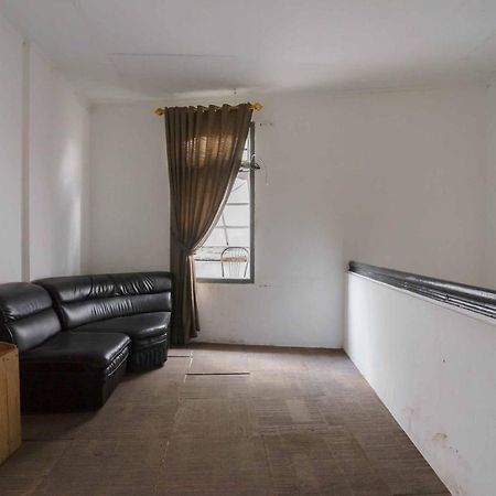 Urbanview Hotel Ananda Syariah By Reddoorz Букіттінгі Екстер'єр фото